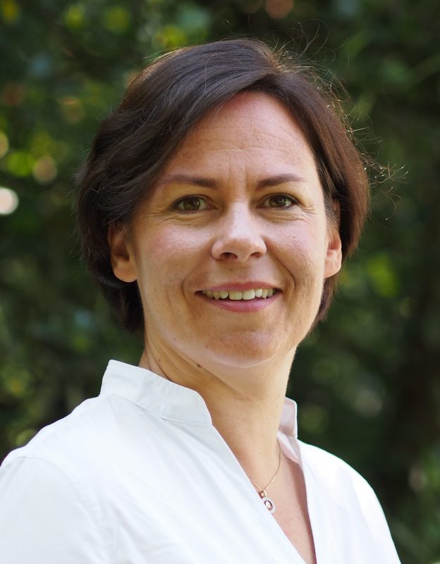 Corinna Szakmary
